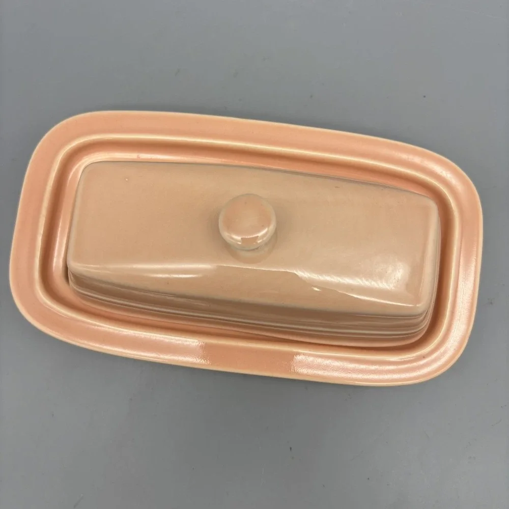 VINTAGE Fiesta, Fiestaware Apricot Covered Butter‎ Dish Unmarked